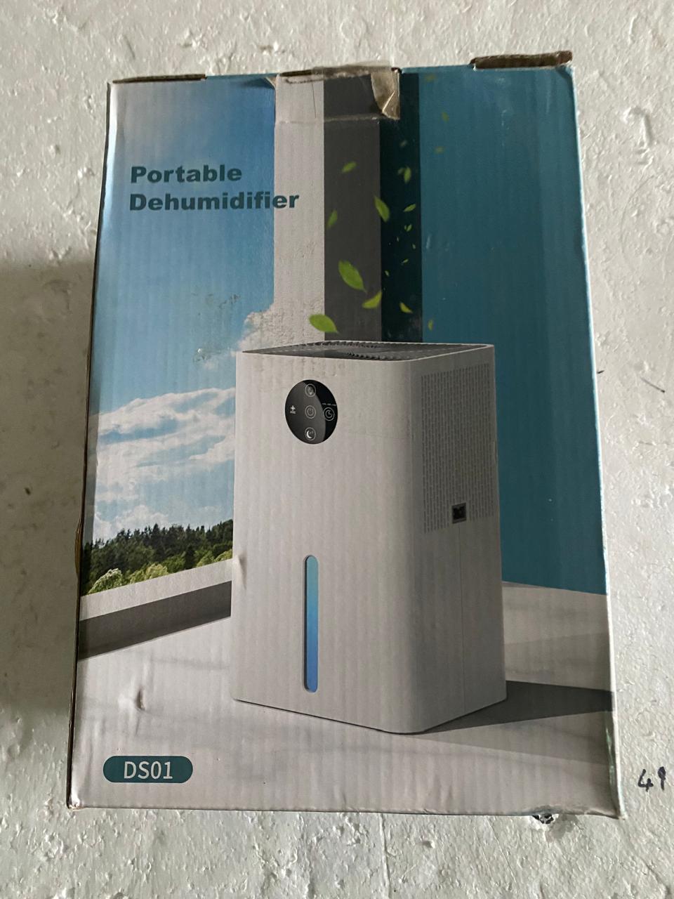Portable Dehumidifiers DS01 1800 ml