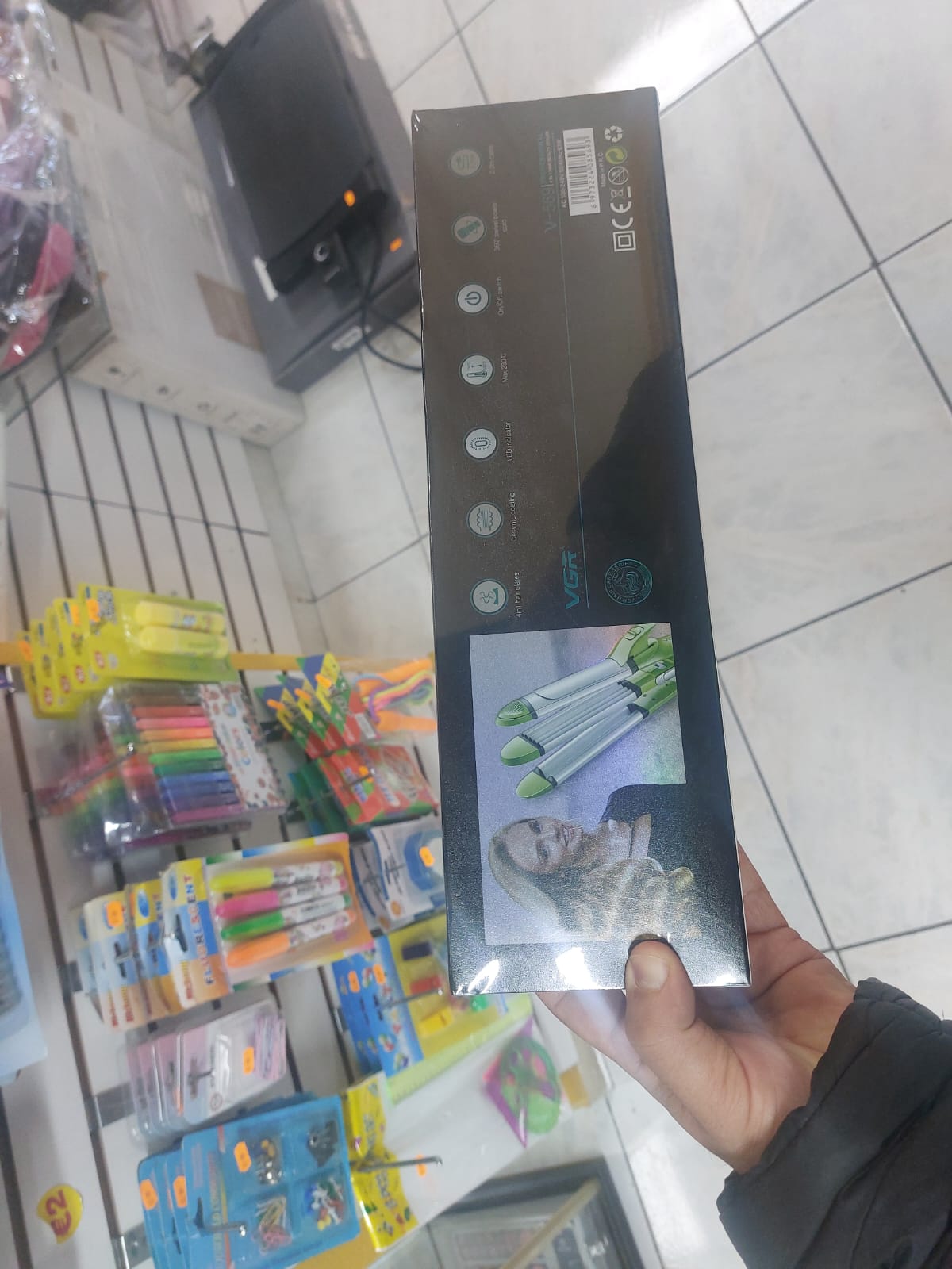 VGR V-569 ABS Green 4 in 1 Professional Hair Styler - Image 6