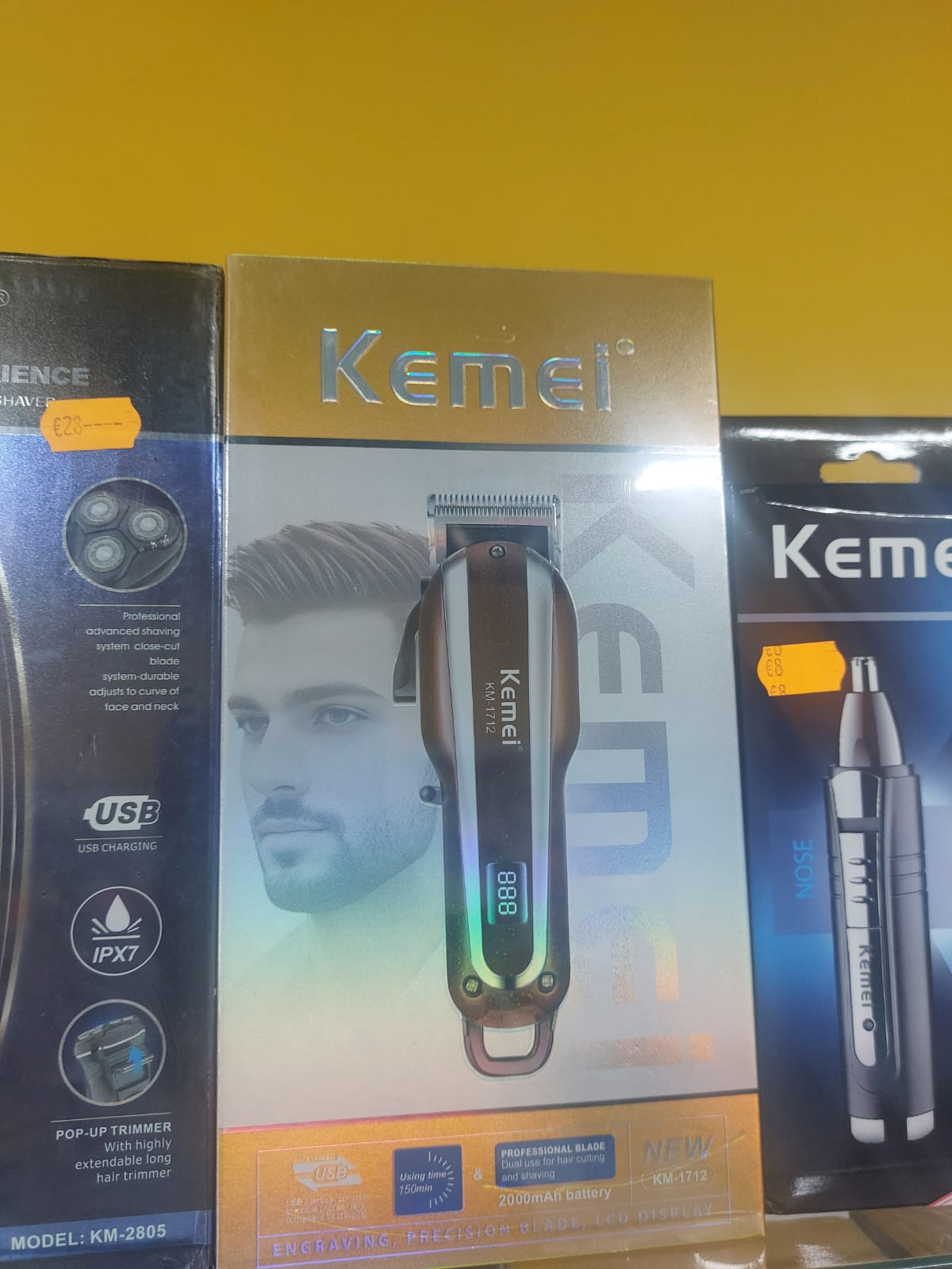 Kemei KM-2273 Professional Hair Clipper - Image 2