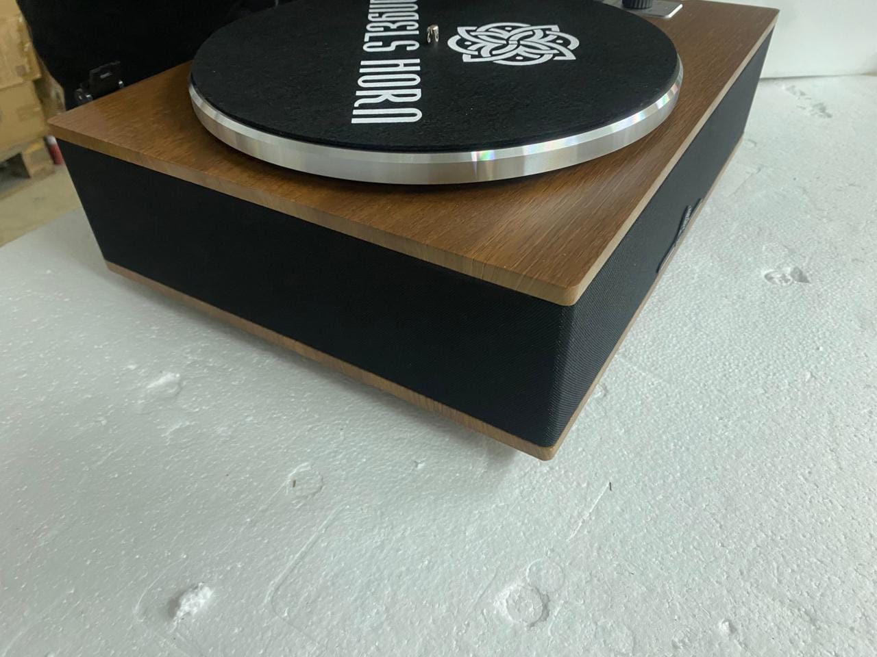 ANGELS HORN Vinyl Record Player, Bluetooth Turntable with Built in Speakers Phono Preamp, High Fidelity Turntables for Vinyl Records with Magnetic Cartridge AT-3600L, Belt Drive 2-Speed - Image 6