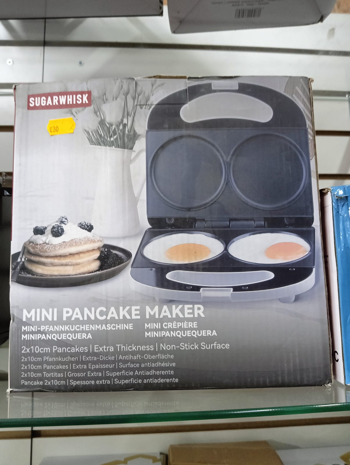 Double Mini Pancake Maker Machine, Arepa Maker, 2 x 4-Inch Electric Pancakes Maker Griddle, Ideal for Pancakes, Cookies, Eggs, Arepas & Breakfast Sandwiches, 230V, UK Plug, White - Image 2